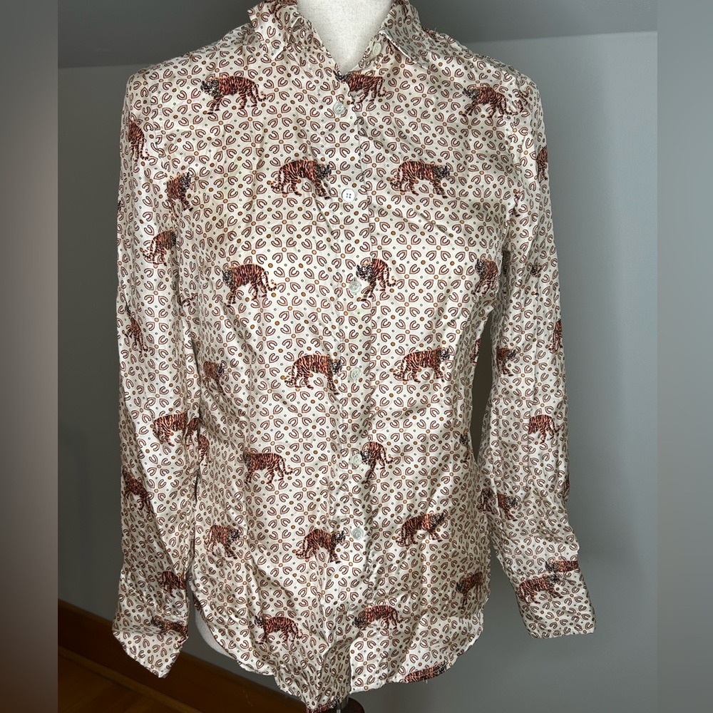 J CREW SILK Button Up Tiger Print Shirt Blouse Women’s Size 0 Black Label